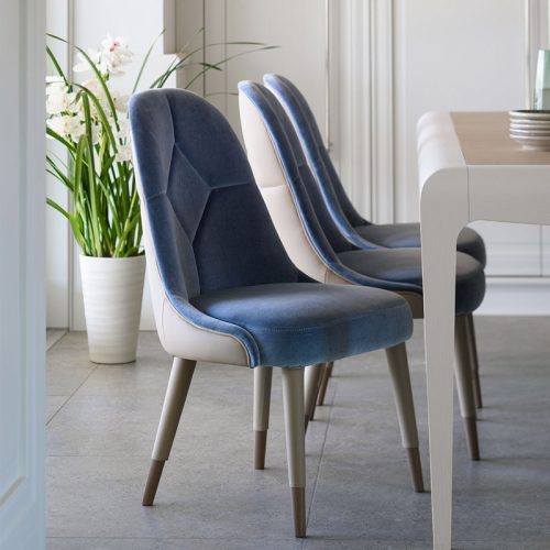 sedia-essenza-nocciola-lucido-rivestita-velluto-CVG044-prestigemobili (1)
